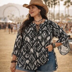 Kim Rogers Curvy 2X Festival Boho Tunic Black White Geometric Flowy Blouse Ikat